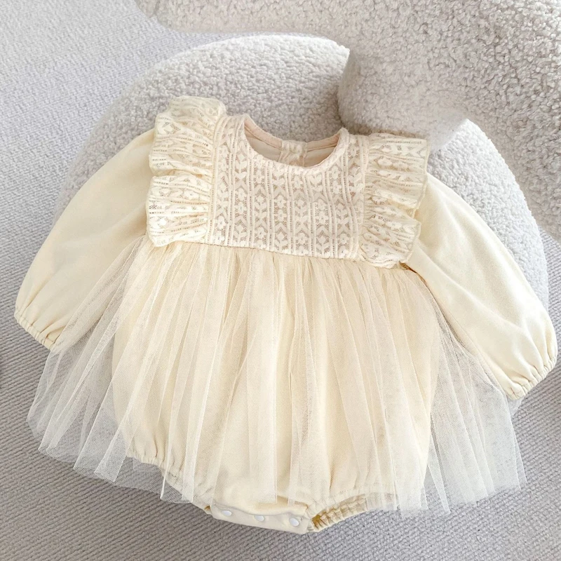 Autumn new baby clothing, 0-3 year old female baby, woven patchwork flying sleeves sweet mesh bag skirt long sleeved jumpsuit