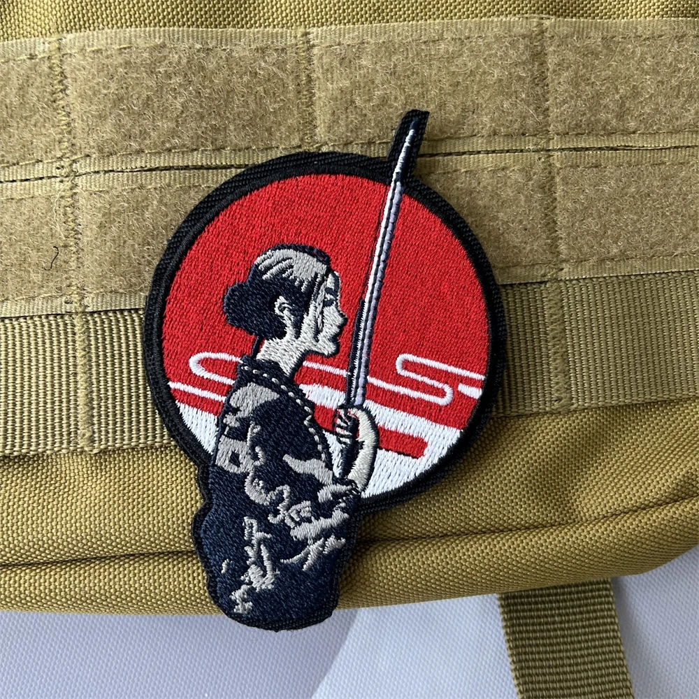 Japanese Samurai Auspicious Cloud Embroidered Hook and Loop Patches Tactical Morale Badge Backpack Sticker