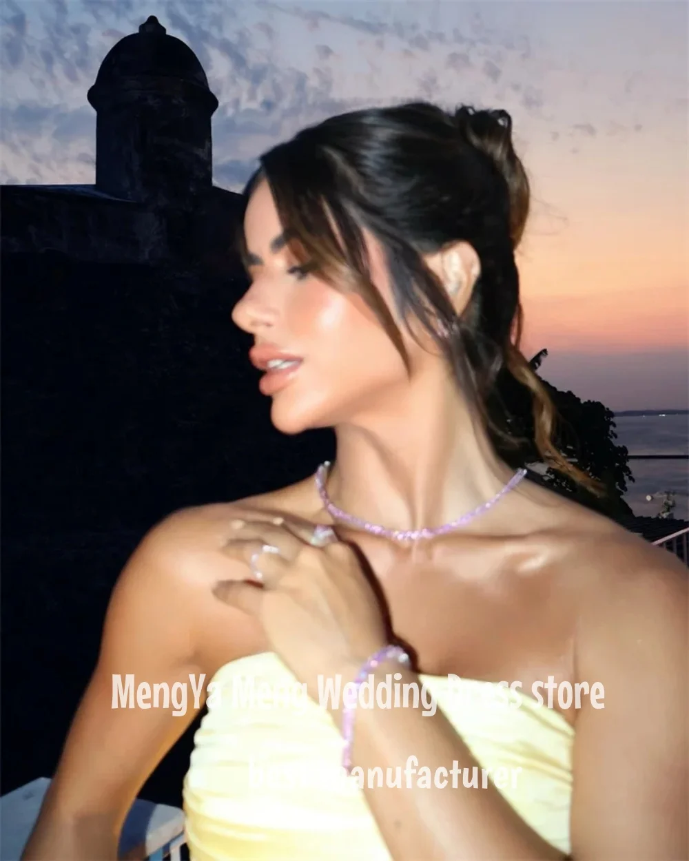 ZHUISHU สีเหลือง Strapless ชุดราตรีอย่างเป็นทางการดูไบคําผู้หญิงงานแต่งงานซาตินจีบความยาวชั้นพรหม Gowns ที่กําหนดเอง