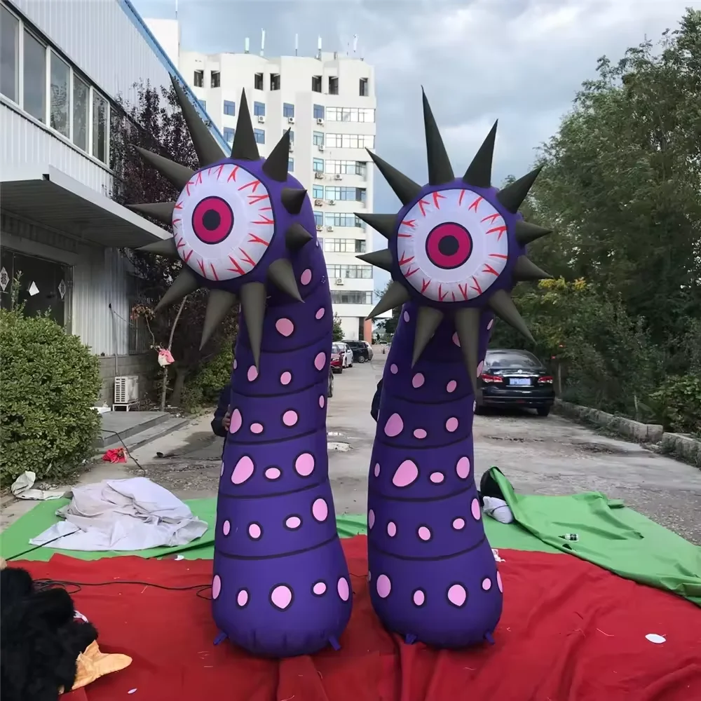 Colonna gonfiabile gigante del fiore del mostro della palla dell'occhio della decorazione di Halloween con il fiore gonfiabile di divertimento delle luci principali da vendere