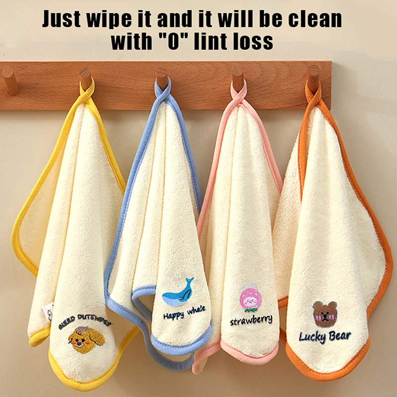 Nuevo patrón de moda, pequeños animales bordados, toallas para niños, toallas cuadradas absorbentes de lana Coral suaves y respetuosas con la piel para bebés