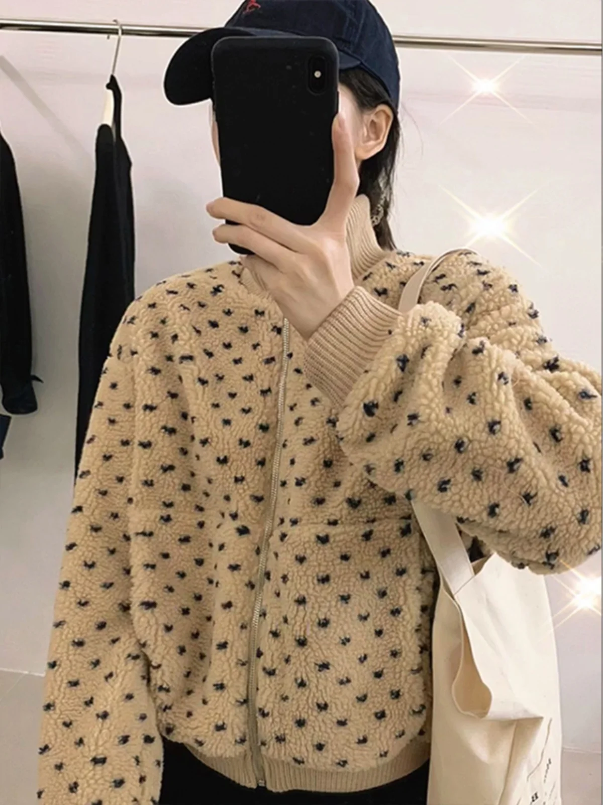 เสื้อขนแกะคอสูงสไตล์เกาหลีสำหรับผู้หญิง ฤดูหนาว รุ่นใหม่ อเนกประสงค์ อุ่น นุ่มฟู ทันสมัย เหมาะสำหรับใส่ไปทำงาน