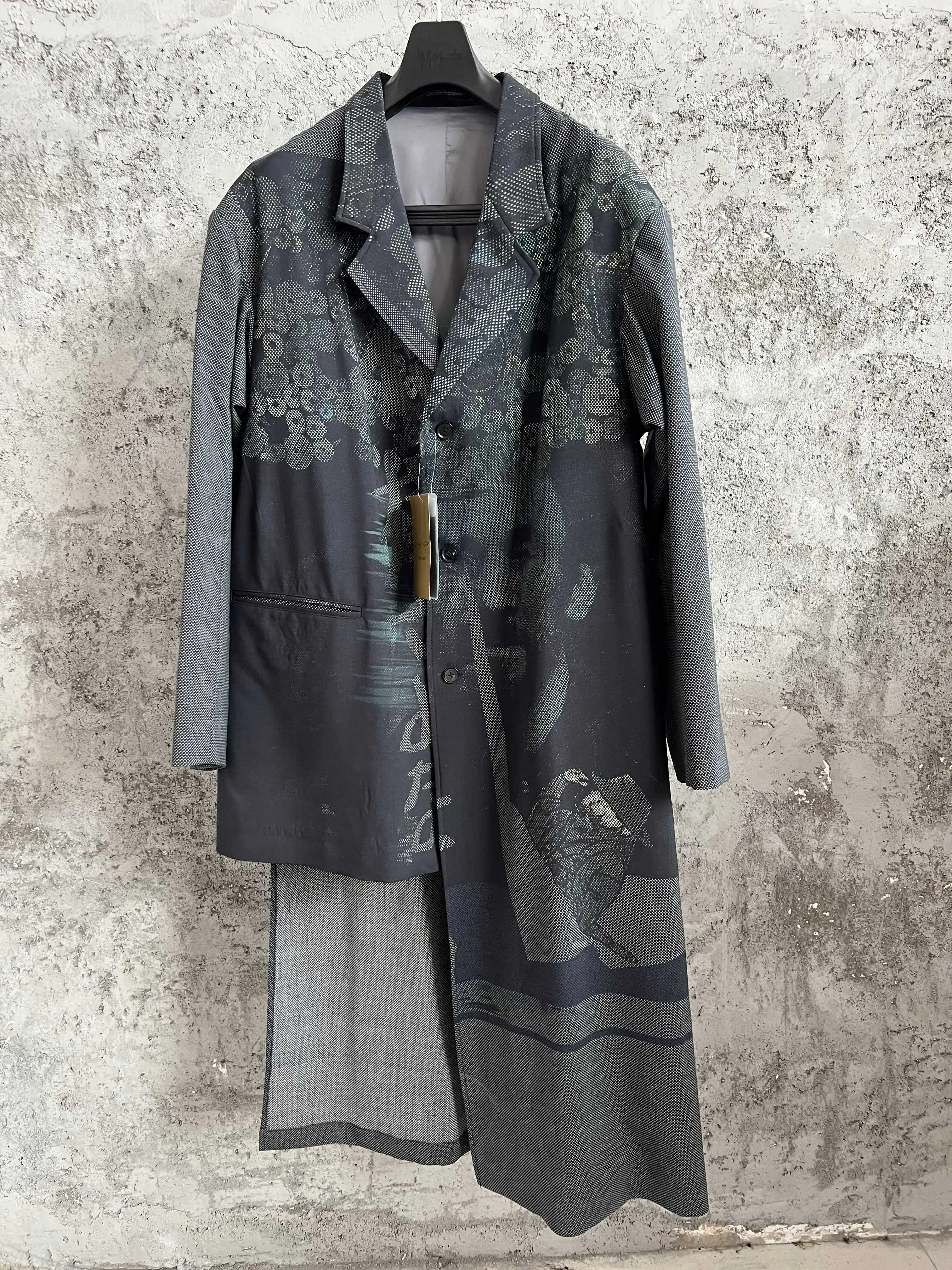 TOP-YAMAMOTO printed single-breasted wool coat with Yohiss head coin windbreaker