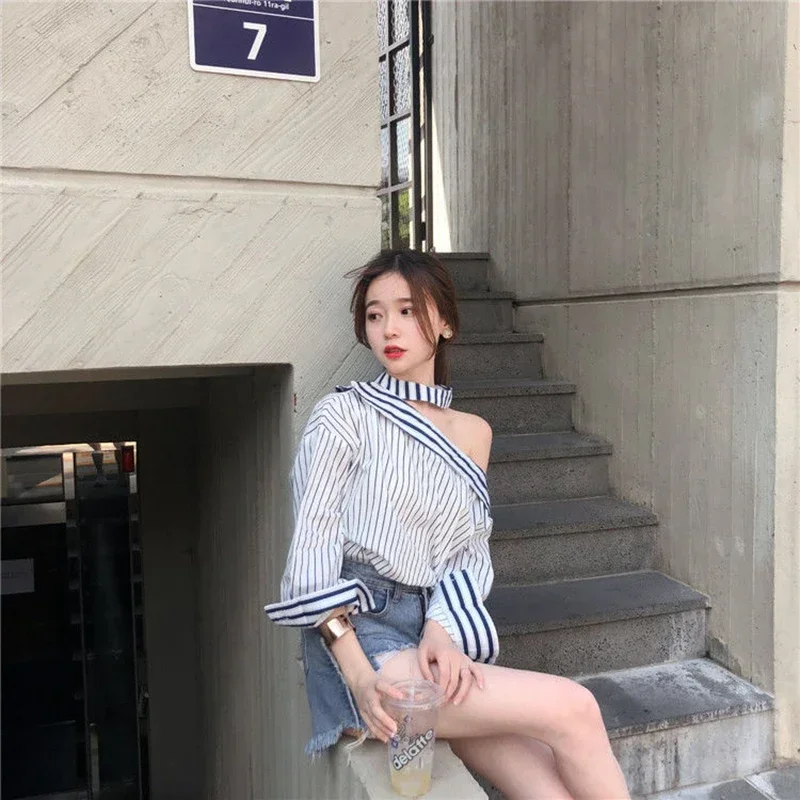 Elegant Striped Shirts Women Streetwear Sexy Off Shoulder Blouses Korean Fashion Hollow Out Halter Long Sleeve Casual Tops New