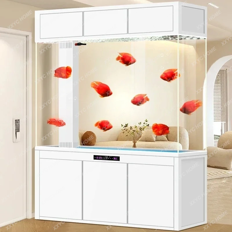 

Экологичный аквариум-перегородка для гостиной с напольным входом, безводным донным фильтром и большим стеклянным корпусом.