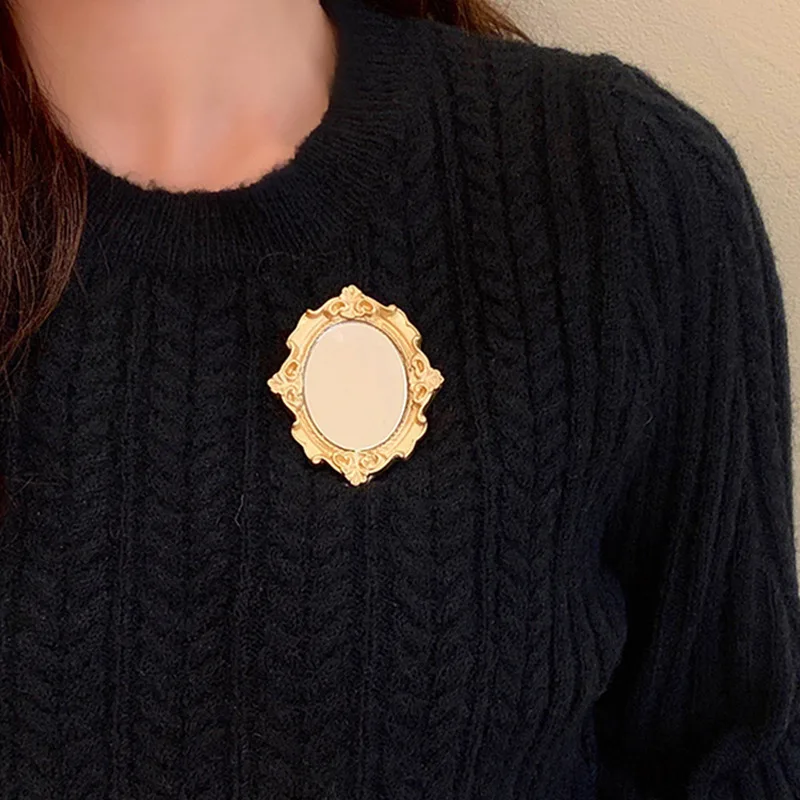 Vintage Engraved Mirror Photo Frame Brooch Pin Simple Niche Design Handmade Luxury Brooches for Man and Woman Enamel Pins