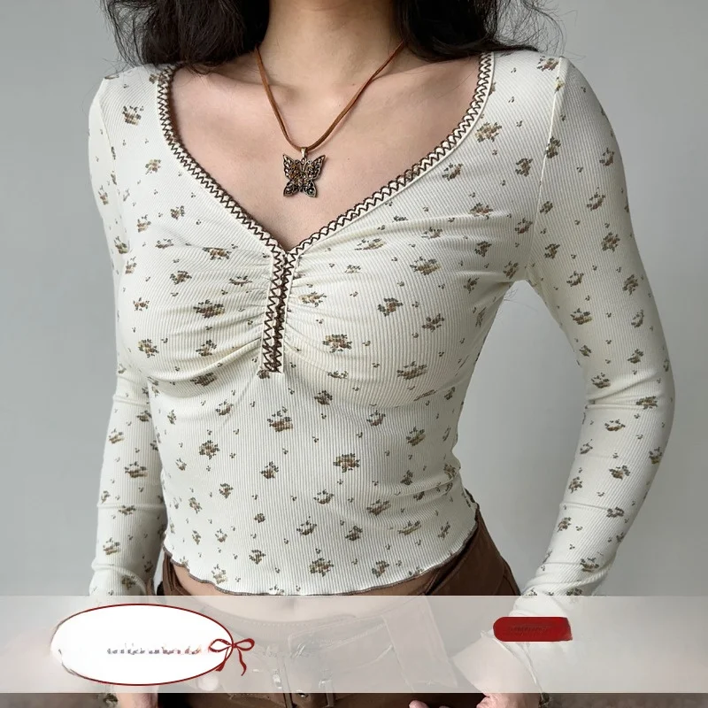 

Go Girl Go American Retro Floral V-ne Long Sve Slim Fit ort T-irt Women's Sweet And Spicy Sle Streetwear Top