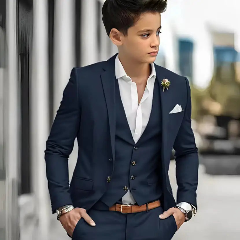 الفاخرة الأخضر الأولاد الدعاوى 3 قطعة سترة السراويل سترة أنيقة الزفاف الصبي الملابس عالية الجودة مخصصة مجموعات كاملة زي الاطفال