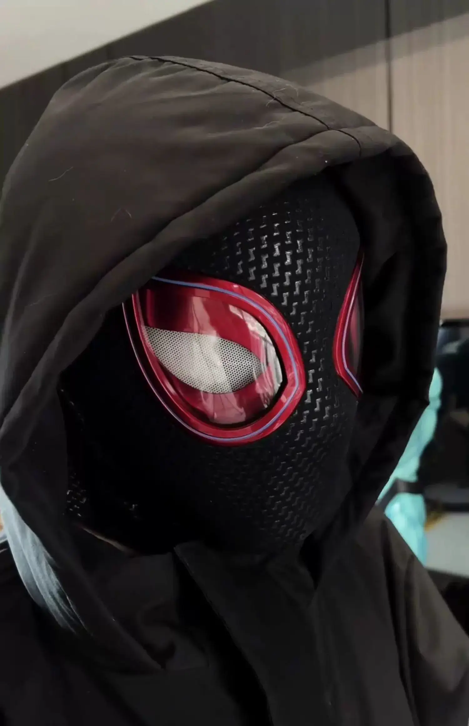 1:1 Miles Morales Mask with Movable Eyes Mascara Electric Gwen Spider Helmet Ring Control Halloween Cosplay Mask Toy Man Gift