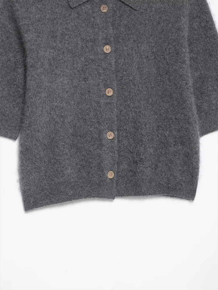 เสื้อคาร์ดิแกนถักแขนสั้นคอปกโปโลสีพื้นสไตล์ยุโรปแฟชั่นใหม่สำหรับผู้หญิงอเนกประสงค์และสง่างาม