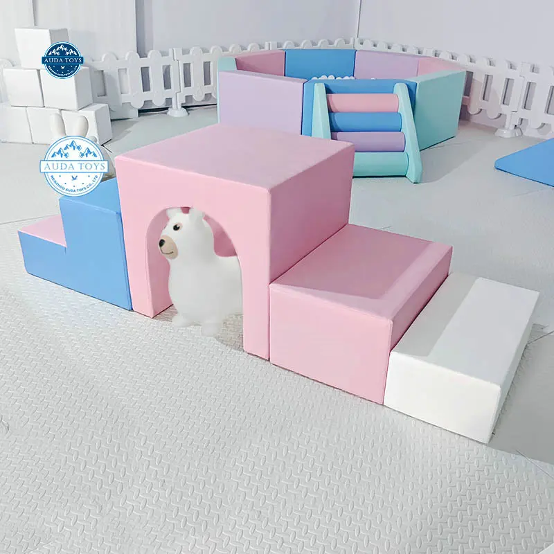 Cheap Portable Wooden/Plastic/PVC Indoor Playground For Kids Pastel Soft Play Party 500kg Capacity For Shopping Mall Rentals