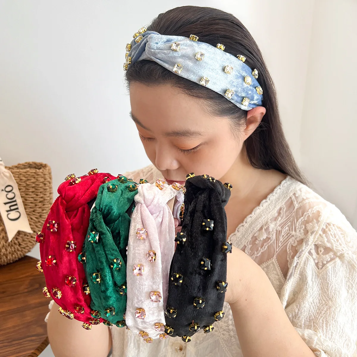 

New Fashion Baroque Full Diamond Velvet Cross Headband for Women