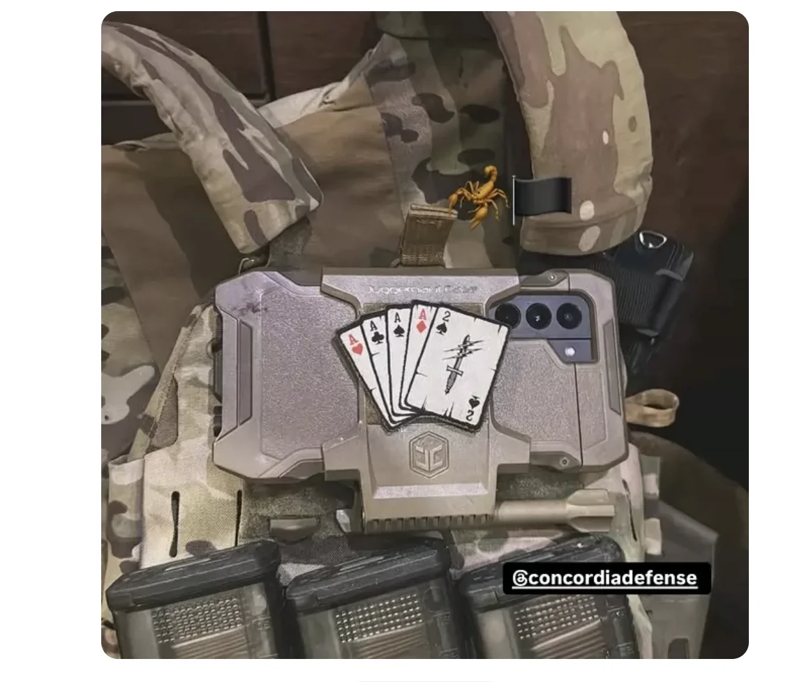 Fog Tactical Influencer Poker Card Velcro Motivation Patch Embroidery Full Stitch Arm Patch Emblem