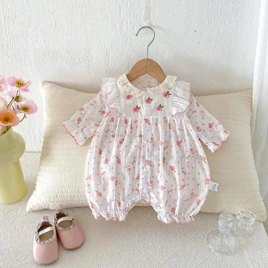 Spring and Autumn Baby Girl Sweet Love Flower Long Sleeve Jumpsuit, Baby Girl Cute and Comfortable Long Sleeve Jumpsuit, Very Cute