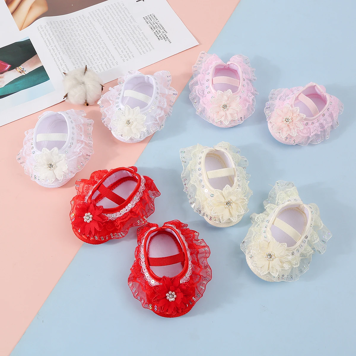 

Baby anti-slip learning walking shoes, cute flower design baby soft flat shoes, suitable for indoor parties and gatherings.