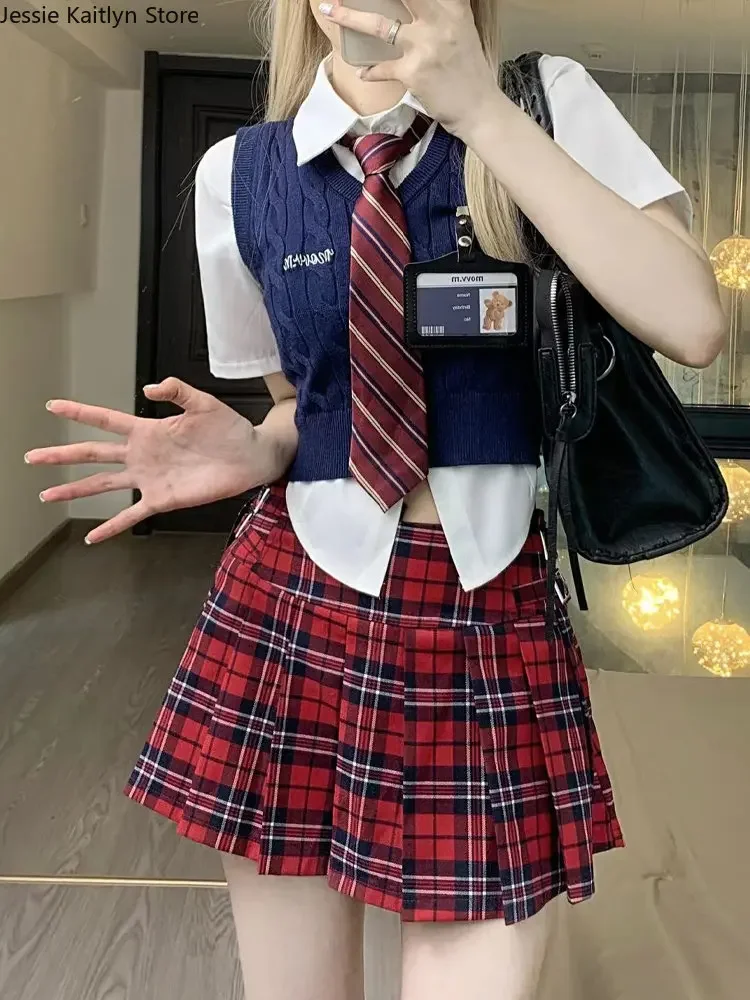 女性のための日本のカワイイ制服、韓国のファッション、かわいいアニメのコスプレ、Vネックセーター、ベストとミニスカートセット、学生の女の子