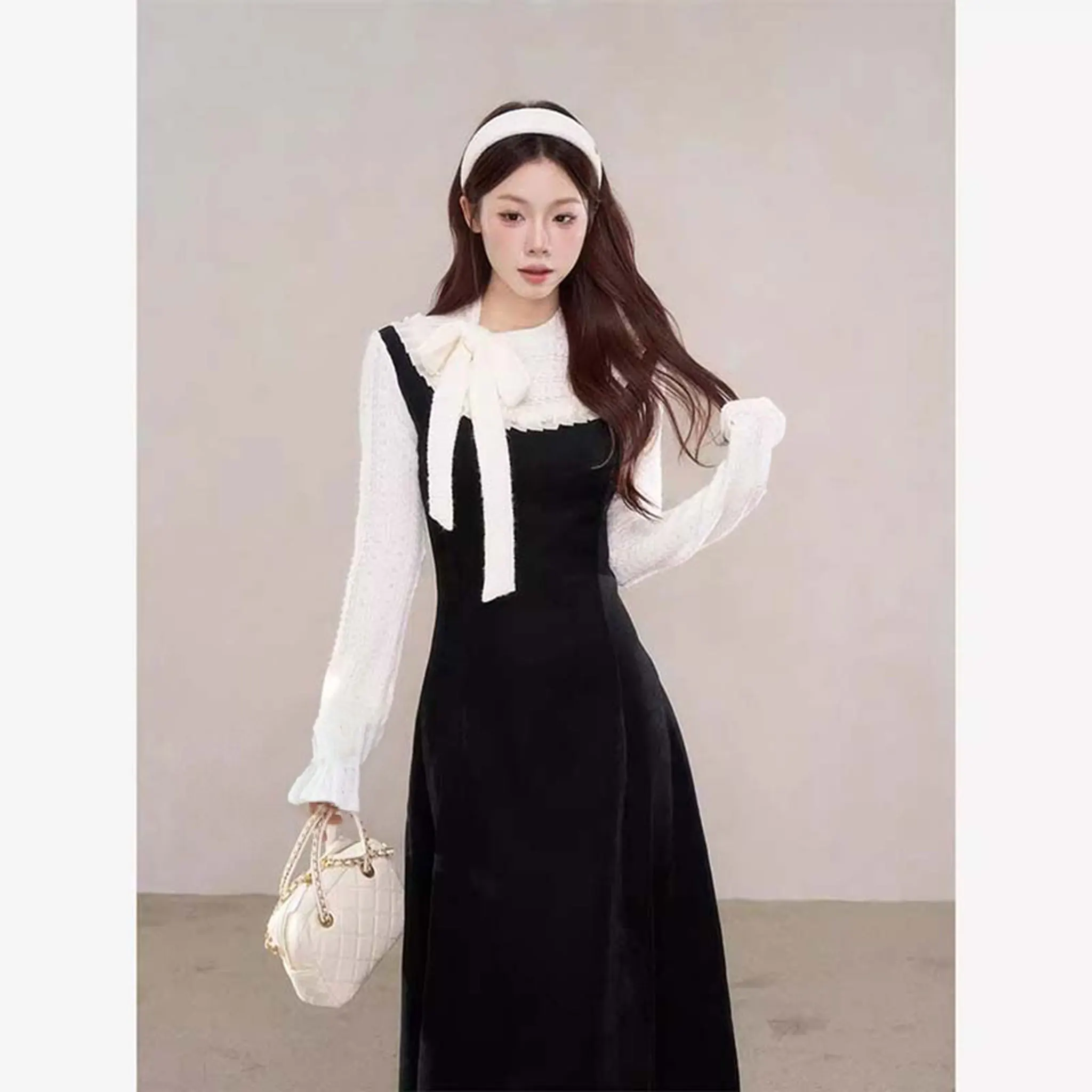 Długa spódnica damska z koronkowymi wstawkami, zimowa, nowa, wysoki stan, krój A, poliester, casual, okrągły dekolt.