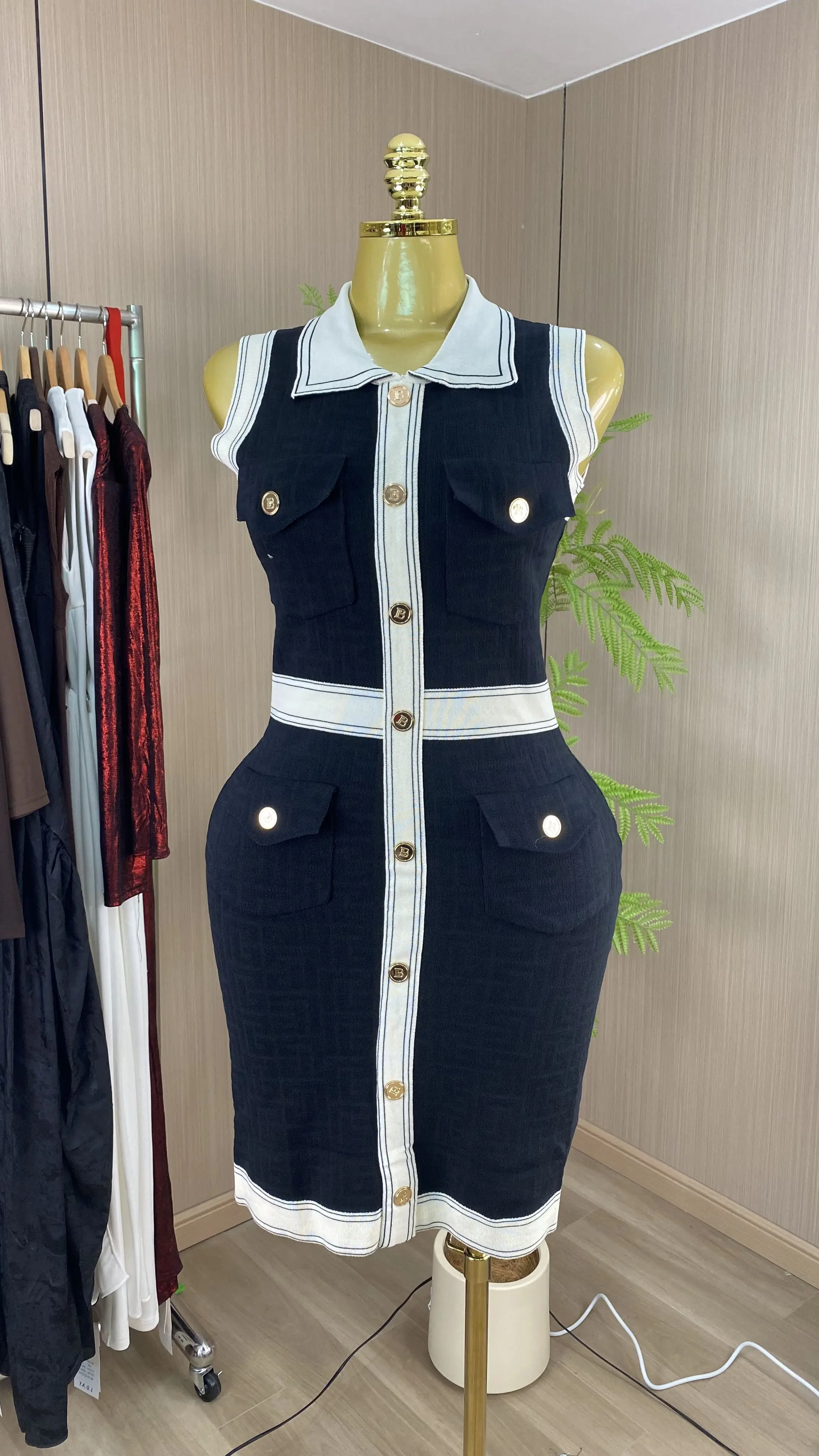 

Summer sleeveless black and white vest knit dress mini dress jacquard casual women's clothing-GZXX829