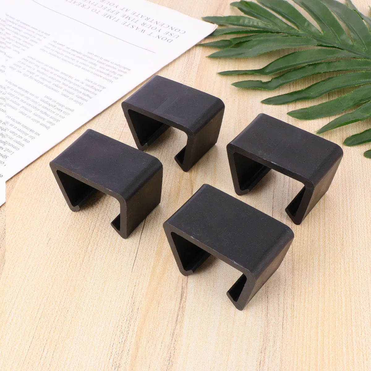 4Pcs 4.25cm Heavy-Duty Furniture Tether Clips Easy-Install No-Trace Sofa Connector for Outdoor Sectional Couches Rattan Made