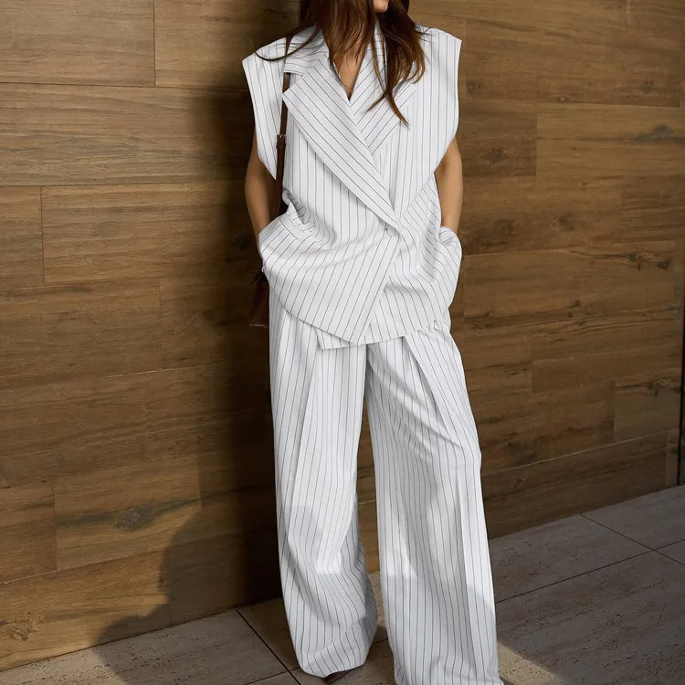 

2026 Новые свободные комплекты из 2 предметов в белую полоску, женский наряд, уличная мода, топы без рукавов с высокой талией, широкие брюки, женский комплект