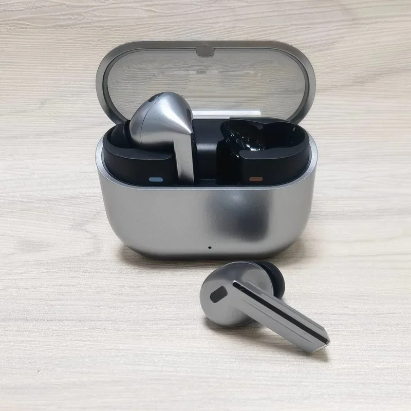 2025 سماعات أذن لاسلكية Galaxy Buds3 Pro، سماعات رأس هجينة ANC داخل الأذن، وقت تشغيل 25 ساعة، صوت هاي فاي لصالة الألعاب الرياضية/الجري