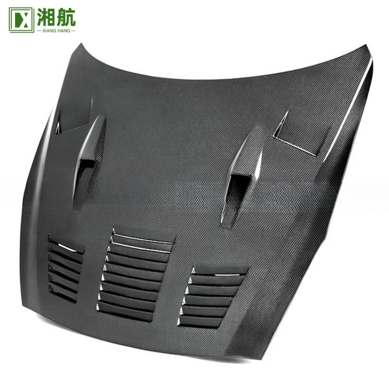 

Suitable for 2008-16 Nissan R35 GTR GTC carbon fiber perforated hood, head cover, engine cover