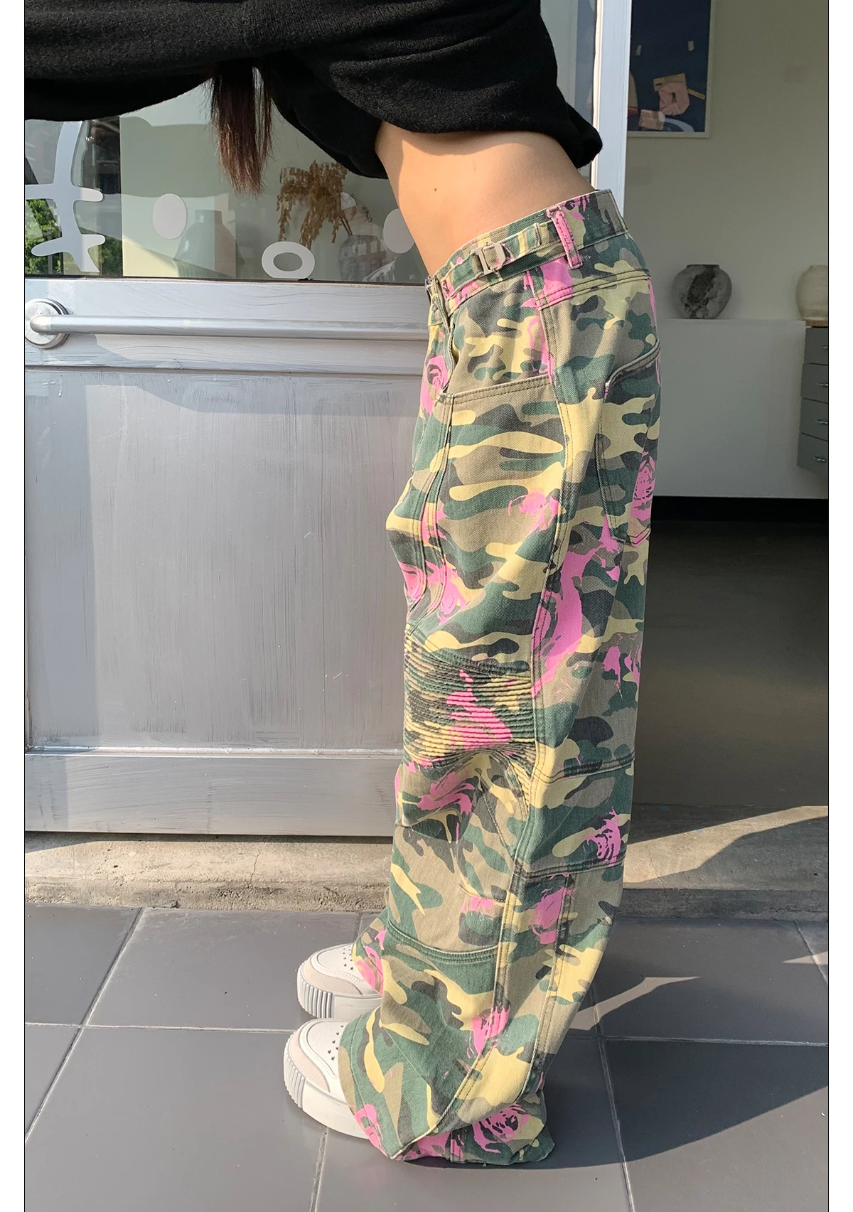 High Street Camouflage Casual Pants Women Contrast Color Pink Floral Print Overalls Loose Pleated Straight Trousers Hip Hop