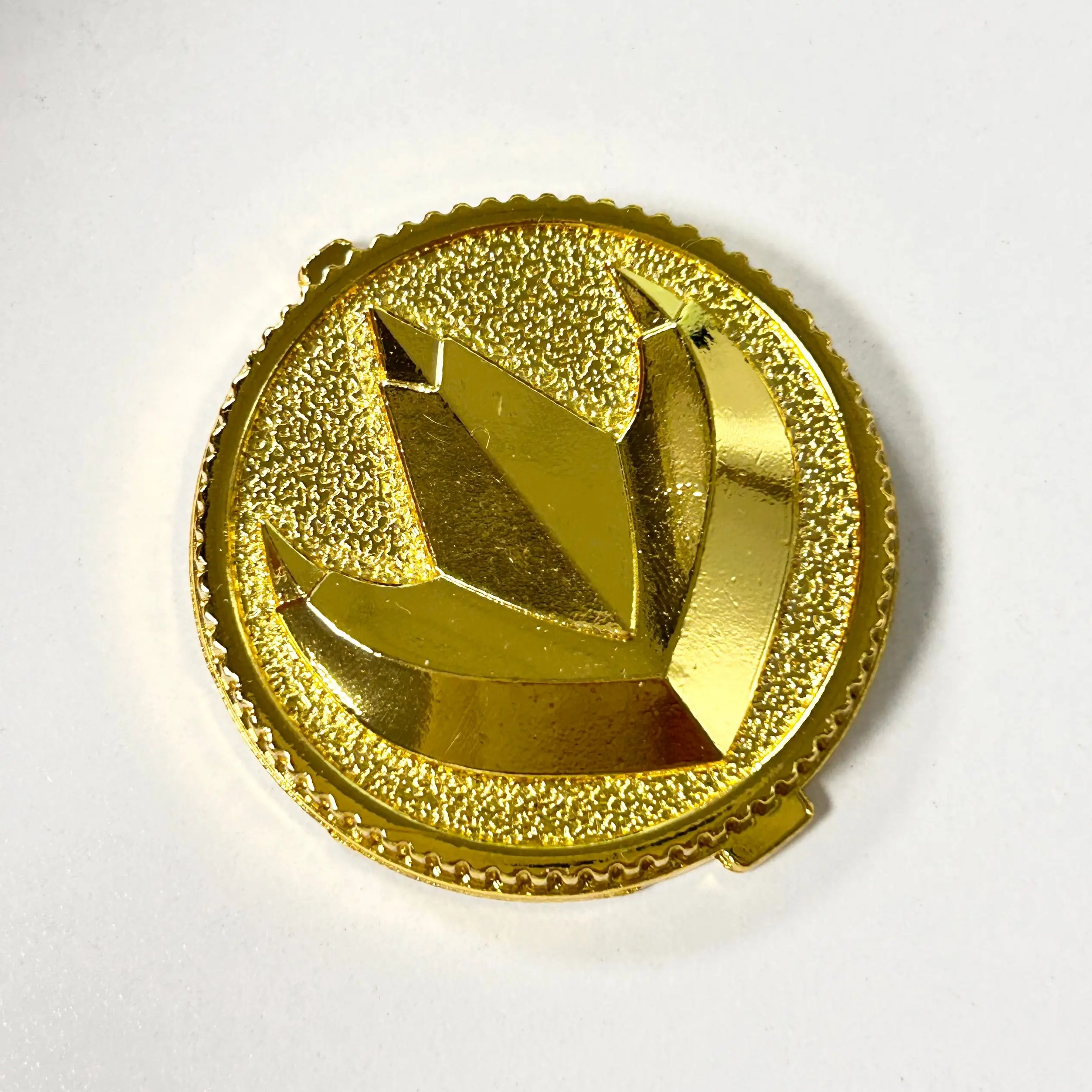 Lightning Dragon Gold Morpher Coin – Power Ranger Cosplay Prop, Tokusatsu Collector's Metal Token, Super Sentai Accessory