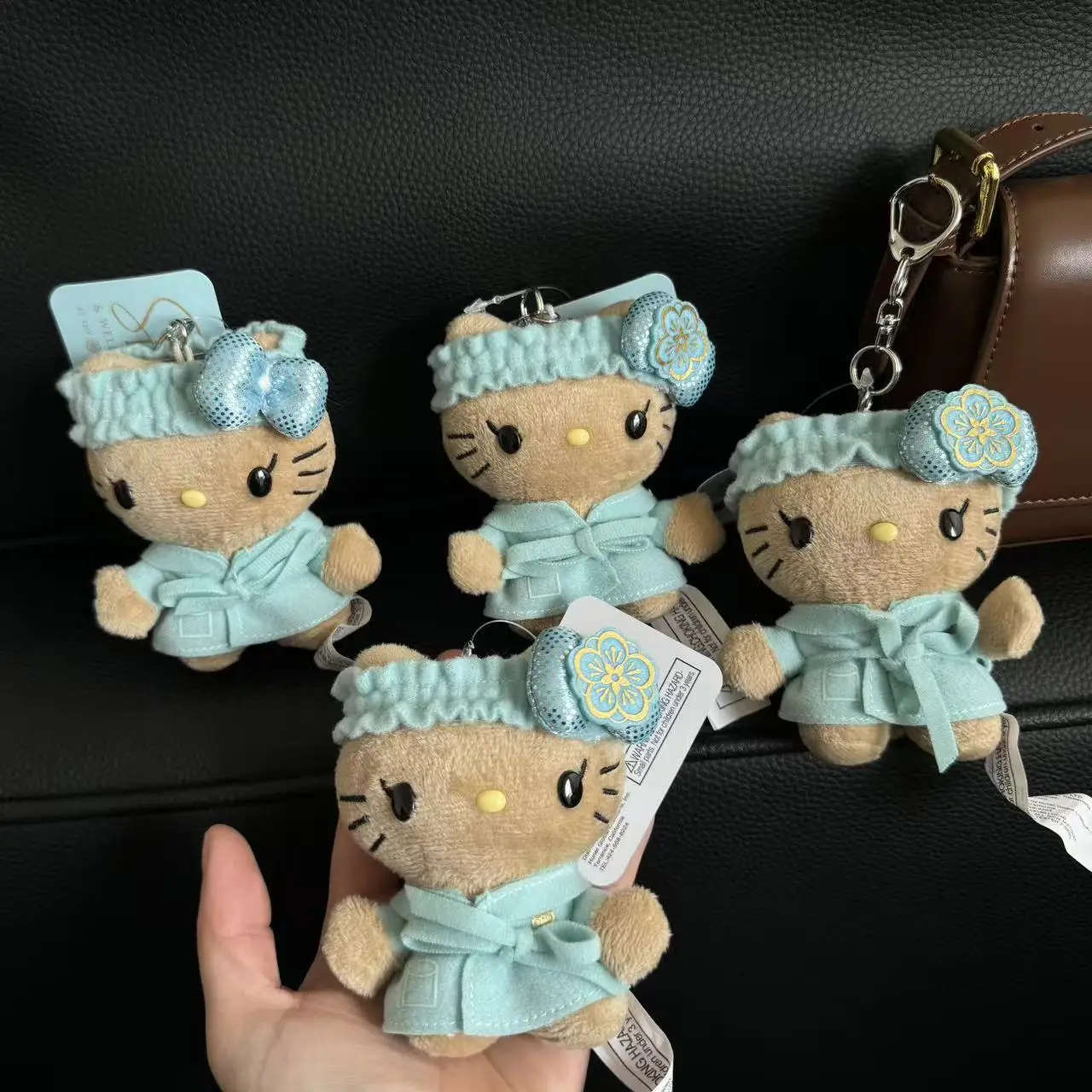 

НОВИНКА: Гавайская плюшевая кукла-подвеска Hello Kitty в темном цвете, кавайный креативный дизайн, в халате, на серфборде, для рюкзака