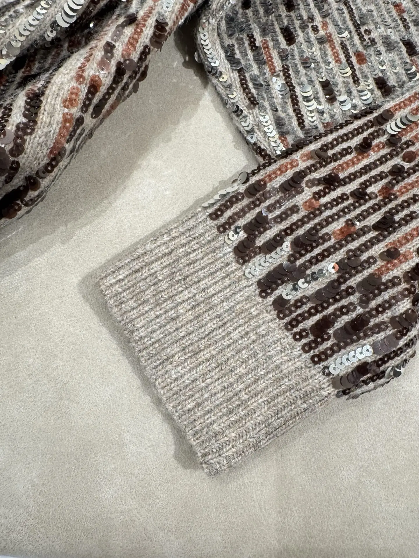 Autumn And Winter New Women'S High-Quality Round Neck Gradient Sequin Wool Sweater Fashionable And Versatile Casual Tops