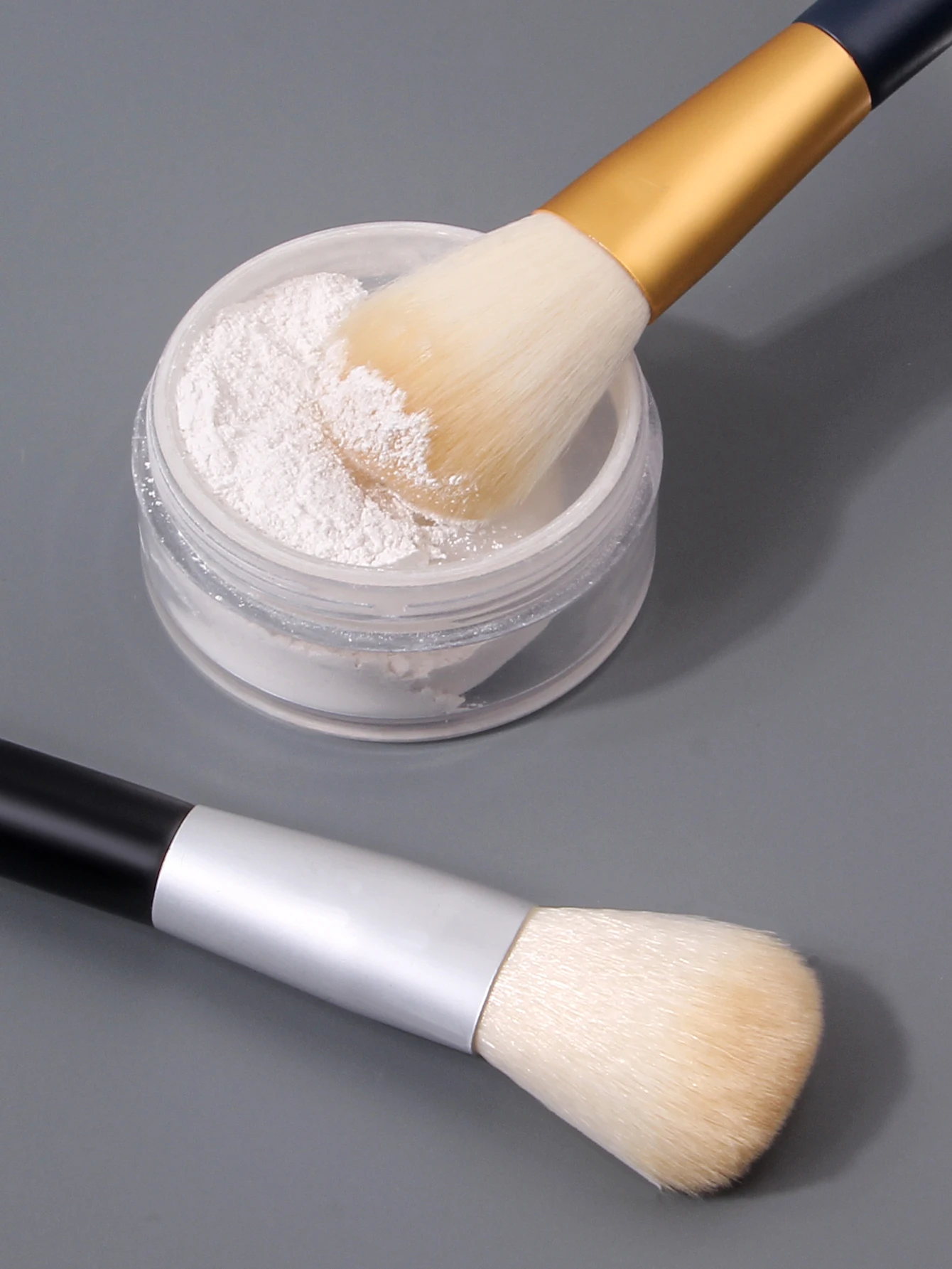 Set di pennelli per trucco di fascia alta da 2 pezzi, pennello per fard, pennello per cipria, pennello per contorno, fibra sintetica, strumenti per trucco con manico in legno