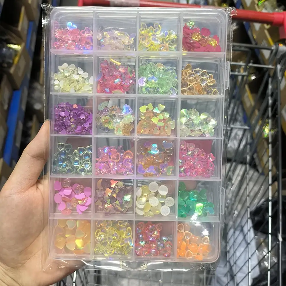 24グリッド3DオーロララブハートネイルチャームカラフルグリッターハートY2KネイルデコレーションレジンラブDIYクラフトマニキュアアクセサリー