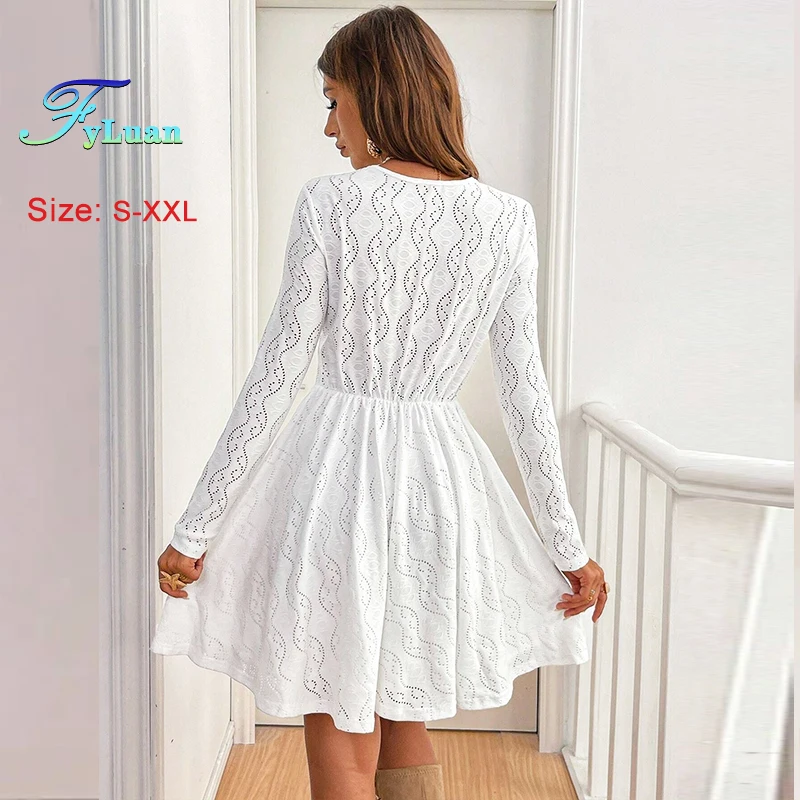 Robe d'été élégante en dentelle pour femmes, blanche, col en V, manches longues, douce, mi-longue, Sexy, taille découpée, vêtements de vacances décontractés, nouvelle collection