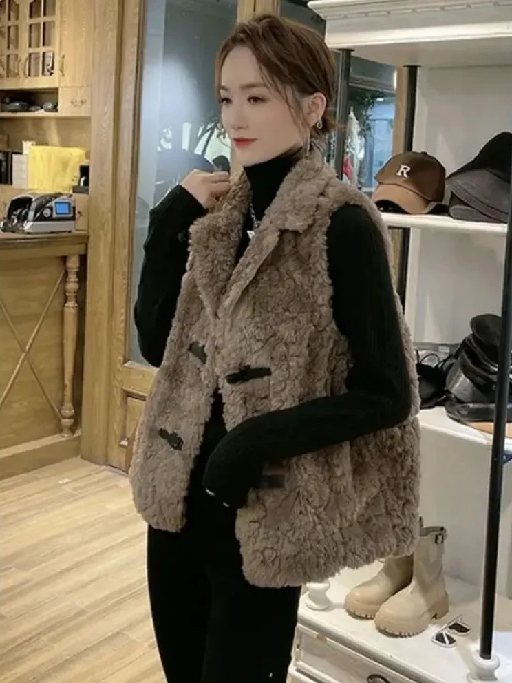 

Faionable Pure Color Lamb Fur Vest Women's Svel Jaet Winter 2026 New Sle Versatile Commute Collar Single Button