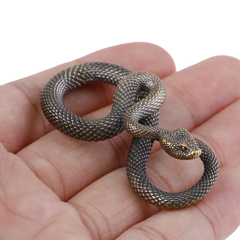 Antique Brass Snake Statue Handmade key Chain Hand Bag Pendant DIY Car Key Ring Gift office Desktop Figurine Tea Pets Decor