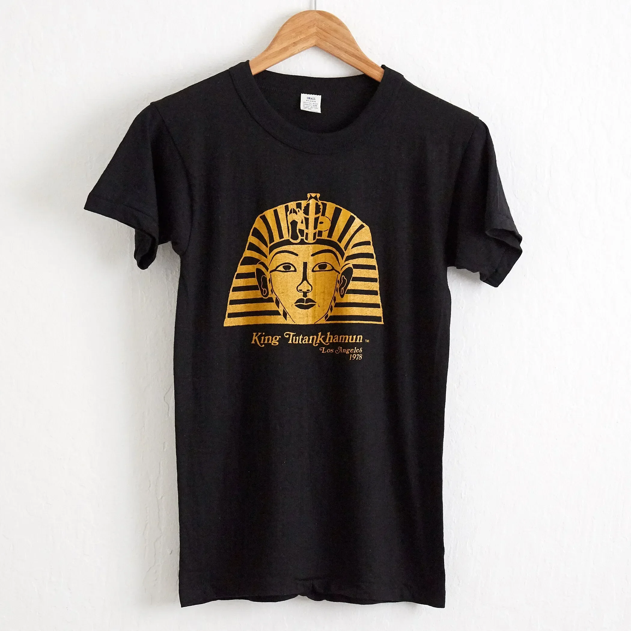 VTG Rare 1978 King Tut Los Angeles T Shirt Sz S Small Deadstock Black Tutankhamun Official Exhibition Tour LA Egypt LACMA