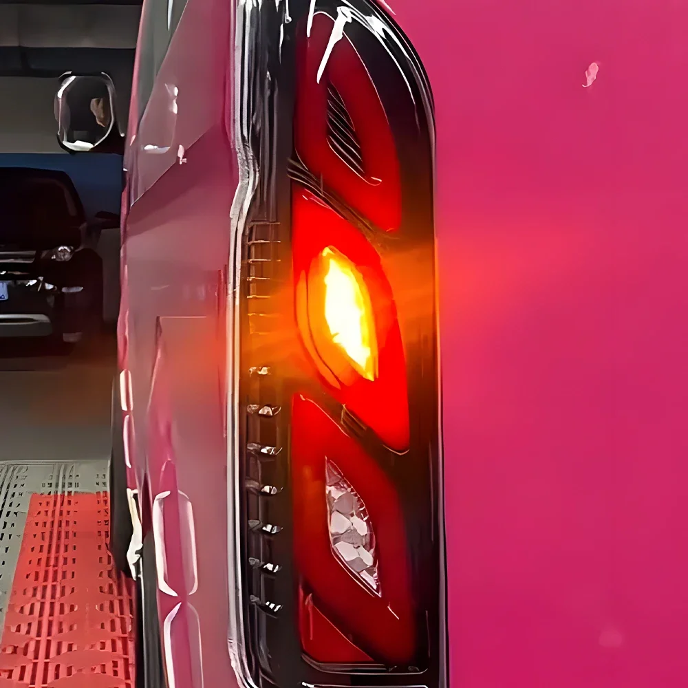 

Модифицированный автомобильный задний фонарь для Toyota Hiace 2005-2018, обновление, высокая конфигурация, автоматические светодиодные динамические задние фонари, аксессуар Plug and Play