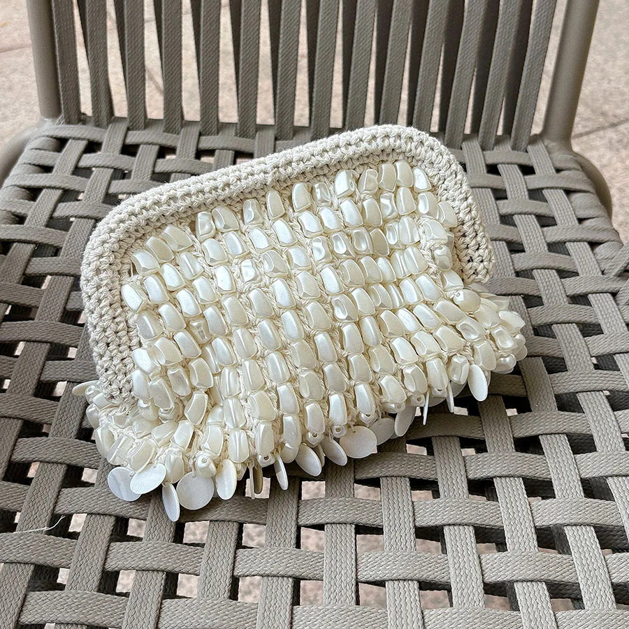 French hand-woven shell bag fashionable versatile vacation seaside cloud bag elegant temperament chain messenger bag