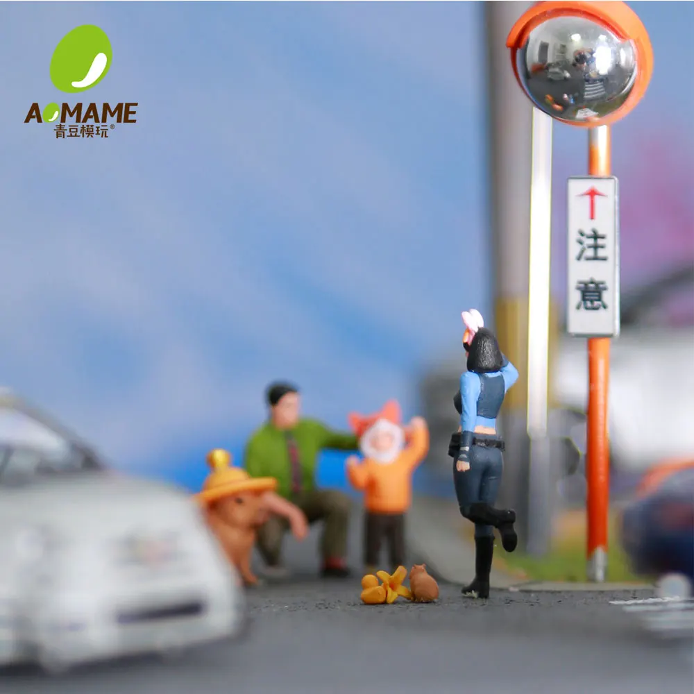 Kicarmod 1/64 Zoo Character Costume Set - High Precision 3D Printed Resin Miniature Scene for Car Model Diorama Collectible Gift view 3