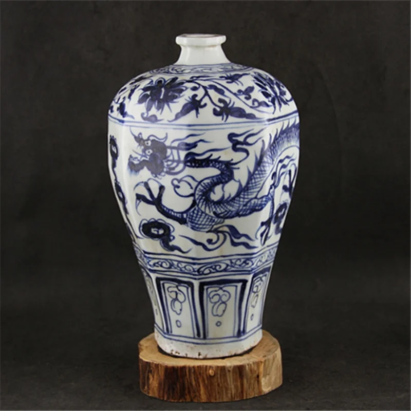 W15xH25cmJingdezhen Imitation Chinese Yuan Dynasty Blue and White Hand-painted Single-Dragon Eight-pronged Plum Vase Home Gift