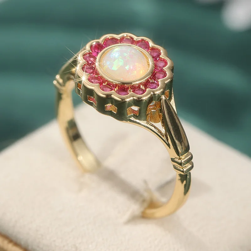 Vintage-Ring für Damen mit eingelegtem roten CZ-Kunstopal, wunderschöne goldene Farbe, geometrische Form, für den täglichen Gebrauch, Partyschmuck, Jubiläumsgeschenk – Detail 4