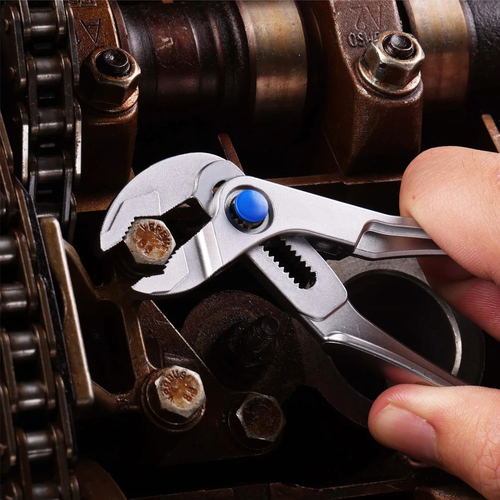 

Mini Groove Joint Pliers Push Lock V Jaw Adjustable Multi Grip Hand Tool for Car Auto Repair Mechanic Workshop