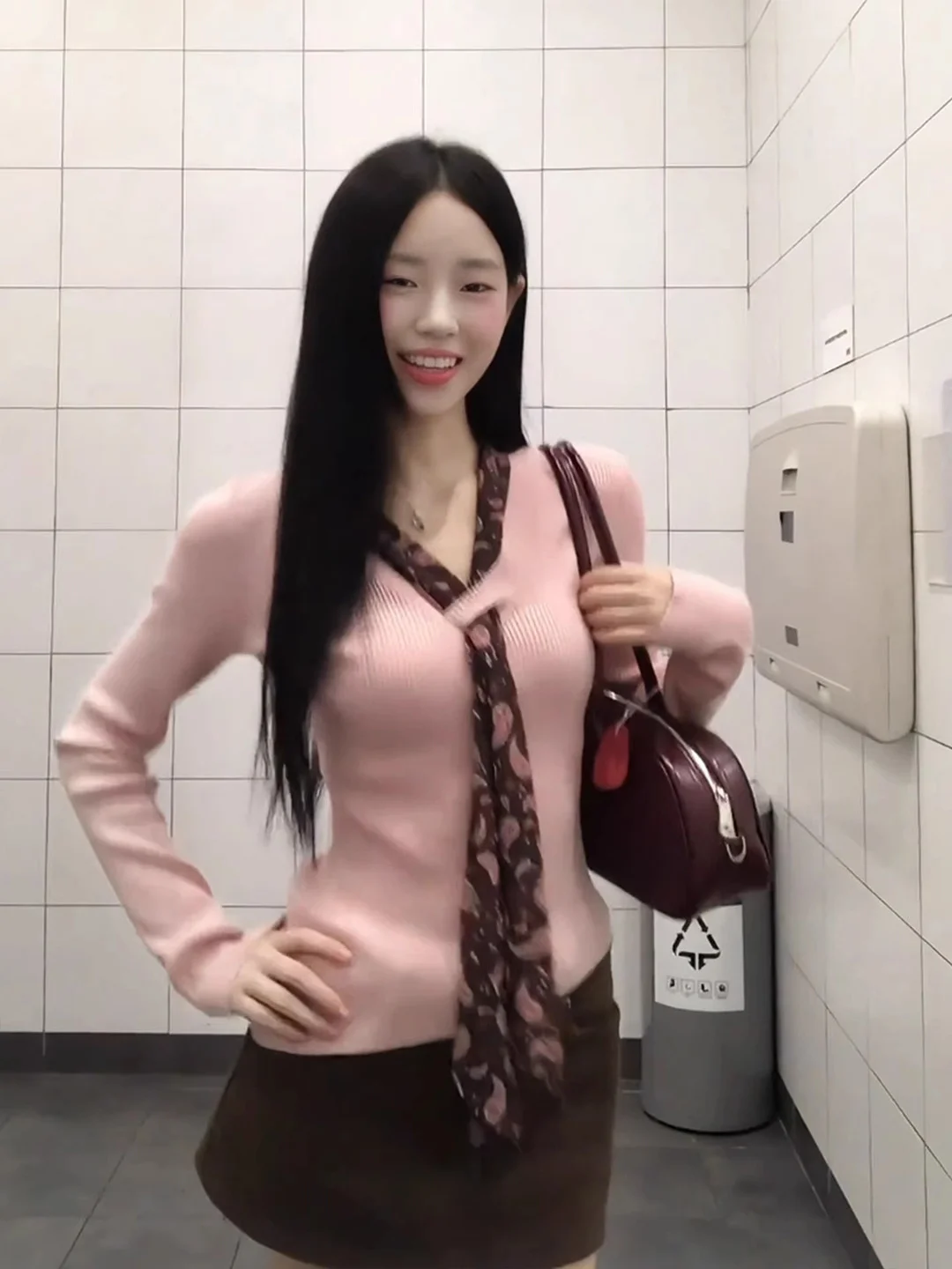 

Sexy Slim Fit Polka Dot Sa Knitwear V Ne Long Sve Women's Top Trendy Commute Sle Autumn Winter New Arrival Base irt