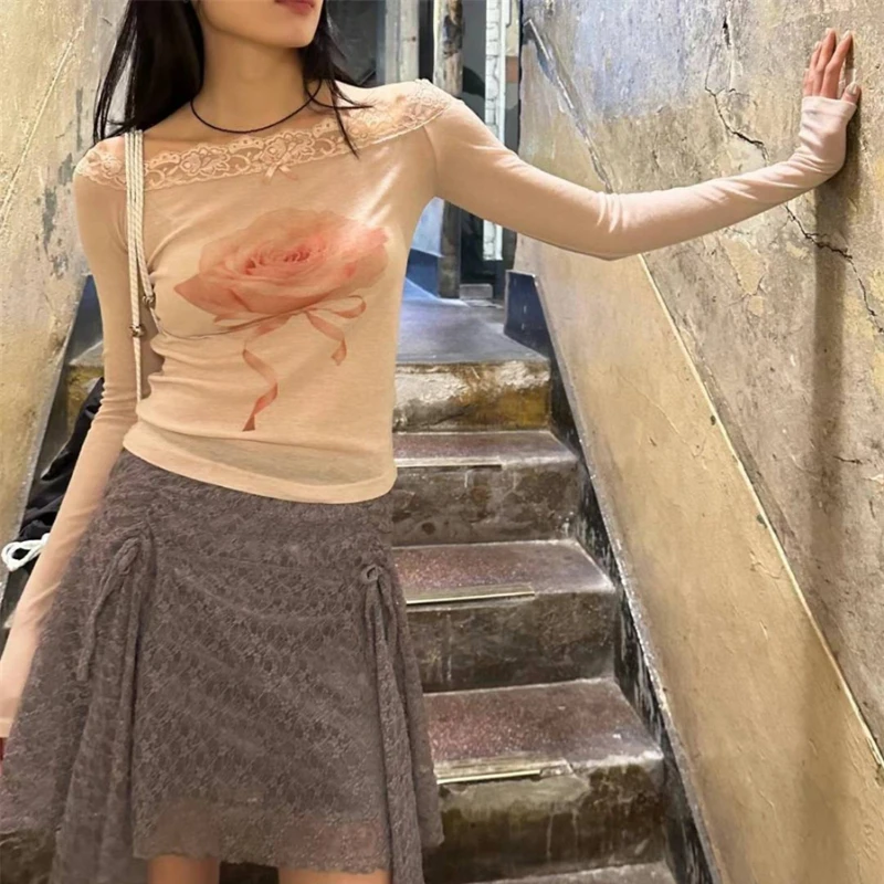 Vintage Strapless Bow Casual Long-sleeved T-shirt Women 2024 Autumn New Streetwear Rose Print Lace Splicing Sexy Crop Tops