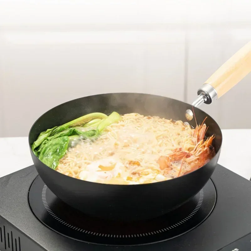 20cm Cast Iron Chinese Style Pots Non Stick Pan Fried Vegetables Stewed Beef and Lamian Noodles Household Kitchen Utensils