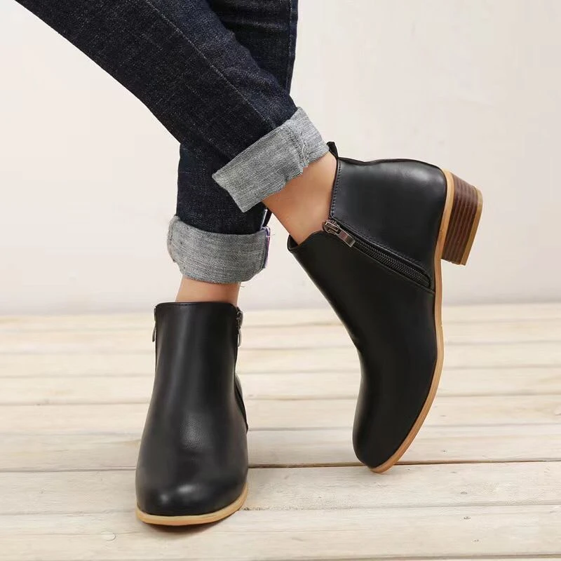 2024 Vintage Winter Warm Boots Square Heel Ankle Boots Short Boots Women's Fashion Pointed Toe Rubber Bottom Side Upper Zipper