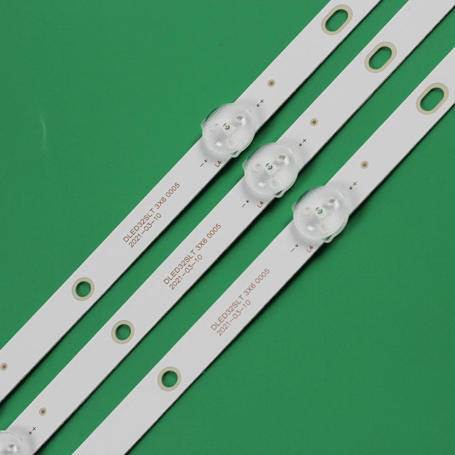 3 teil/satz LED-Hintergrund beleuchtung Streifen s412l32h 32l 301 c18 HV320WHB-N80 JL.D321225006-T JL.D320427005-T dled32slt 3x6 0005