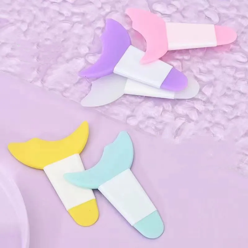 YS00065- Maquillaje de ojos multifuncional, deflector de silicona en forma de media luna, cepillo para pestañas, delineador de ojos, sombra de ojos, artefacto auxiliar