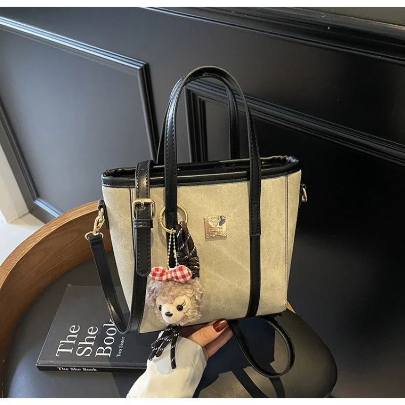 

Chic Patent Leather Shoulder Bag For Women, Trendy Crossbody Messenger Bag With Magnetic Closure, Compact Evening Clutch
