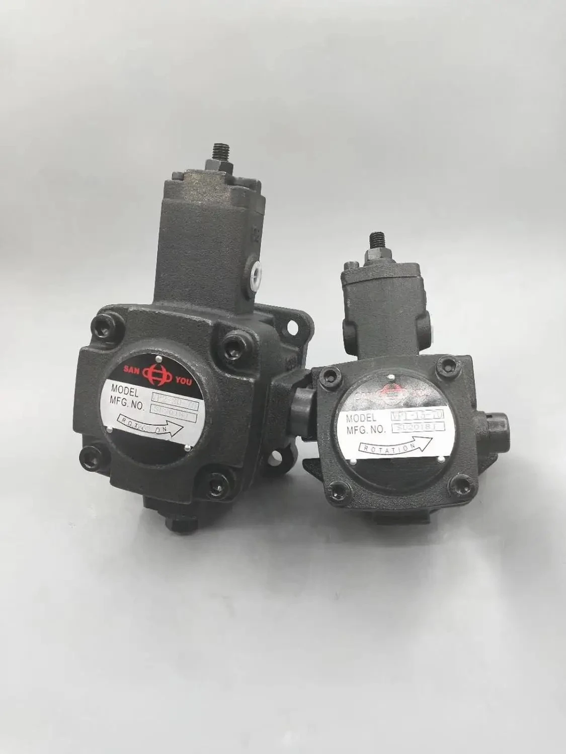 Hydraulic pump vane pump MODEL:VP2-30-70  VP1-15-70